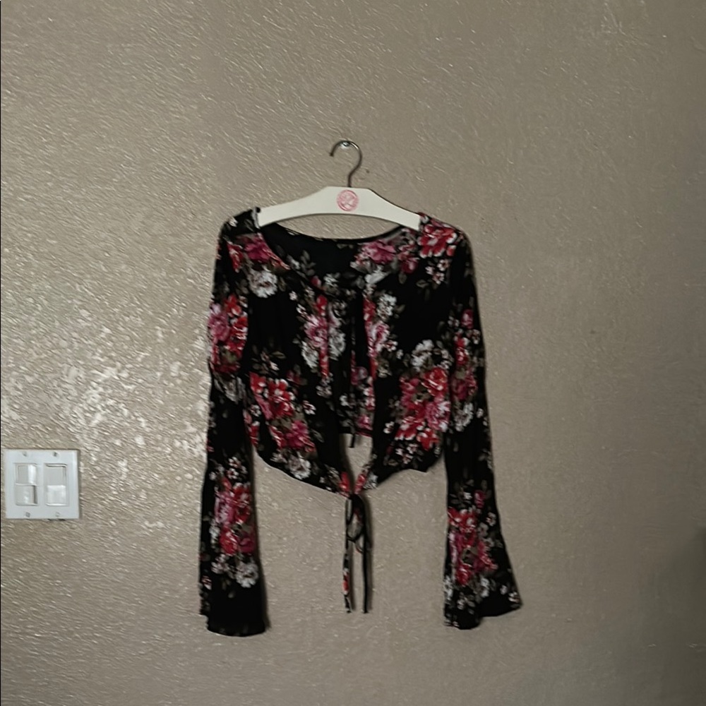 Poly ester  smallFloral Black and Pink Women's Top